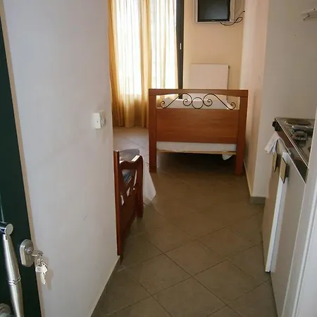 Efi Aparthotel *