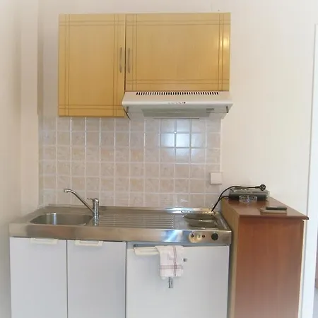 Aparthotel Efi *